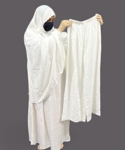 Women ihram Borka